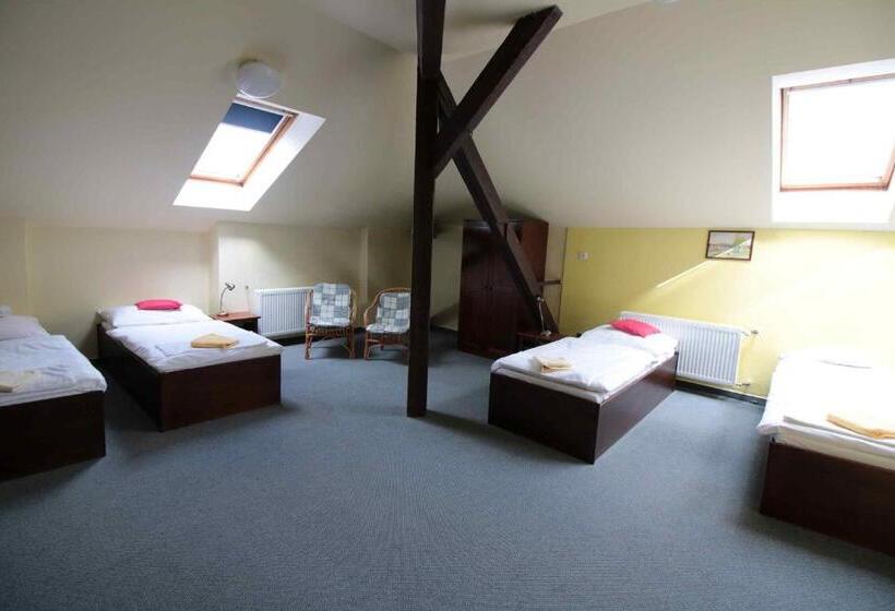 Четырехместный Номер Стандарт, Nobys