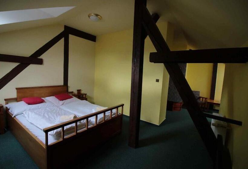 Номер Стандарт Трехместный, Nobys