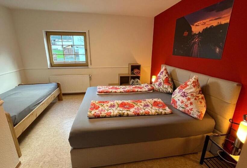 Апартаменты 1 Спальня, Gästehaus Lara