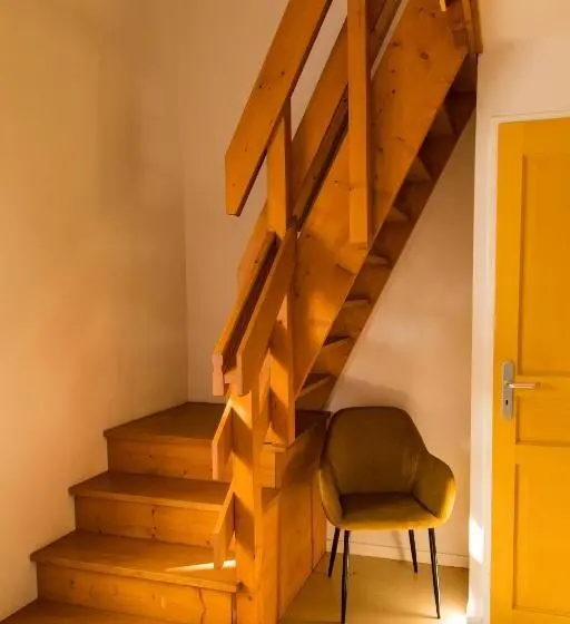 ファミリールーム, Auberge De Motz