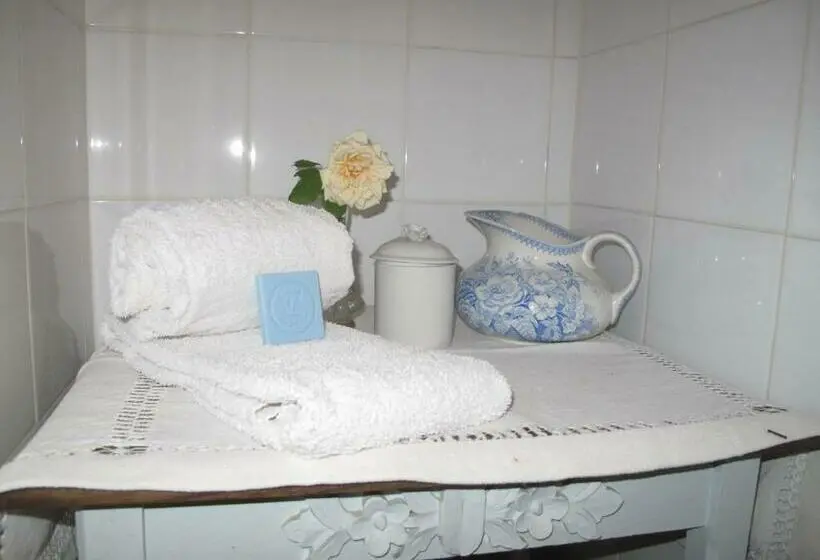ファミリールーム, Chambres D'hôtes Les Pesques