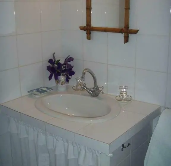 ファミリールーム, Chambres D'hôtes Les Pesques