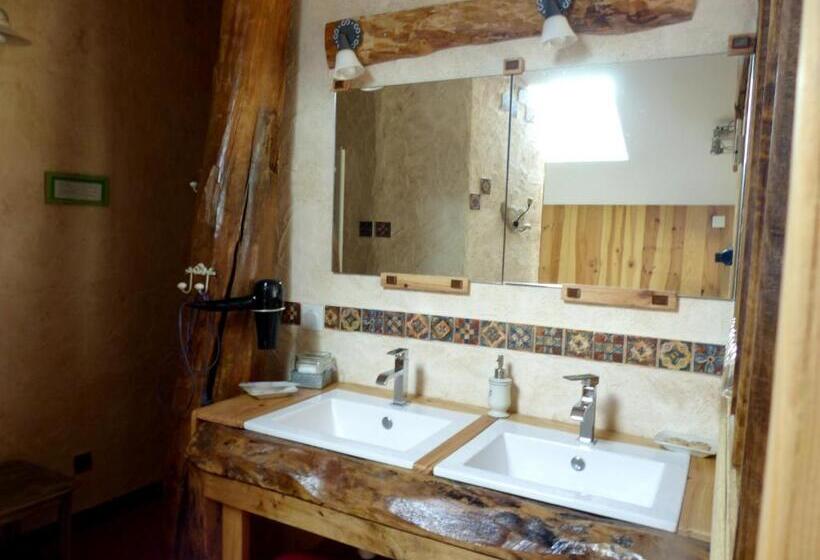 家庭间, Le Jardin Des Pierres Brunes