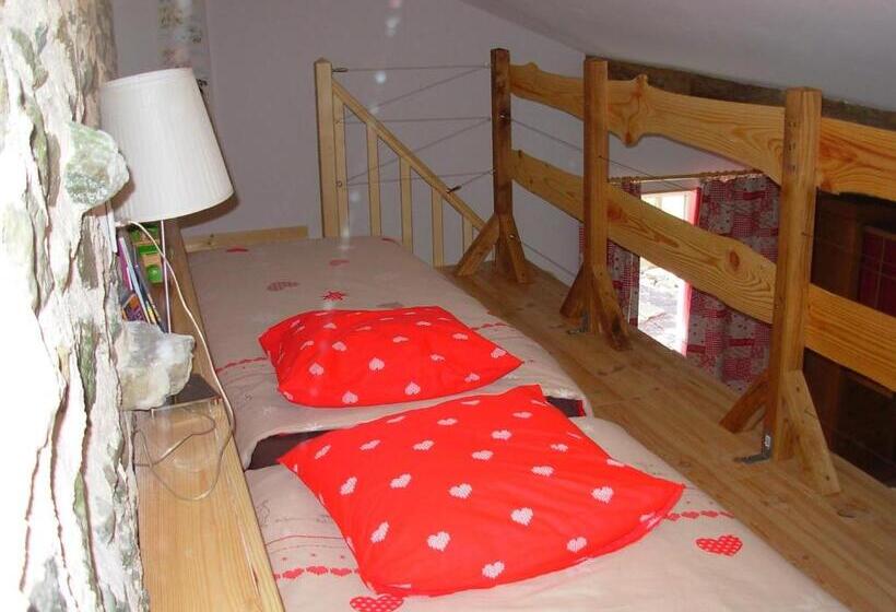 家庭间, Le Jardin Des Pierres Brunes