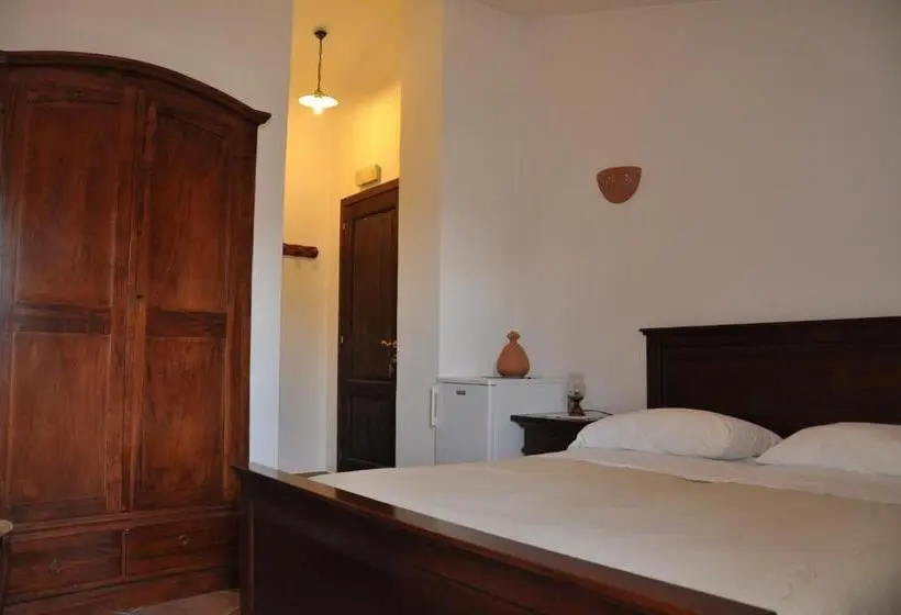 バルコニー付スタンダード４ベッドルーム, Al Piccolo Borgo Locanda Con Alloggio