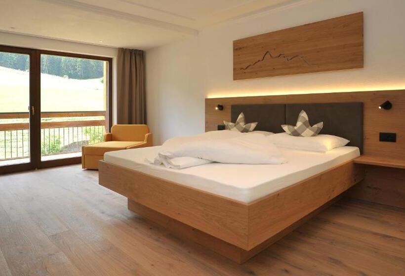 高级大房间, Alpenfrieden