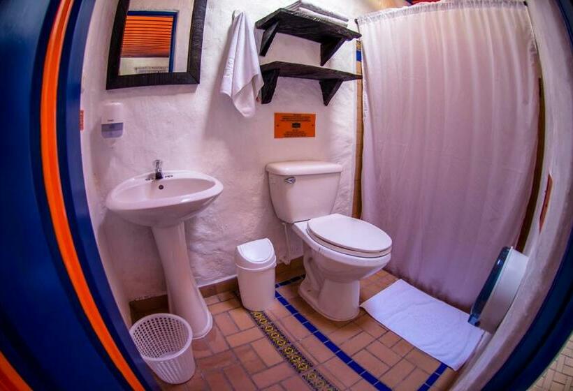 家庭间, Mi Monaco