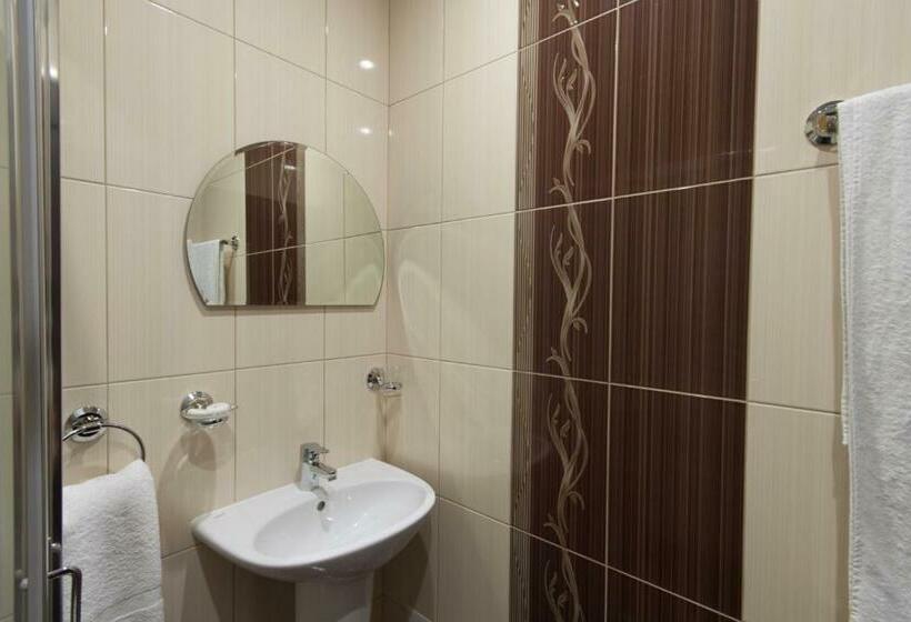 标准单人间, Verona