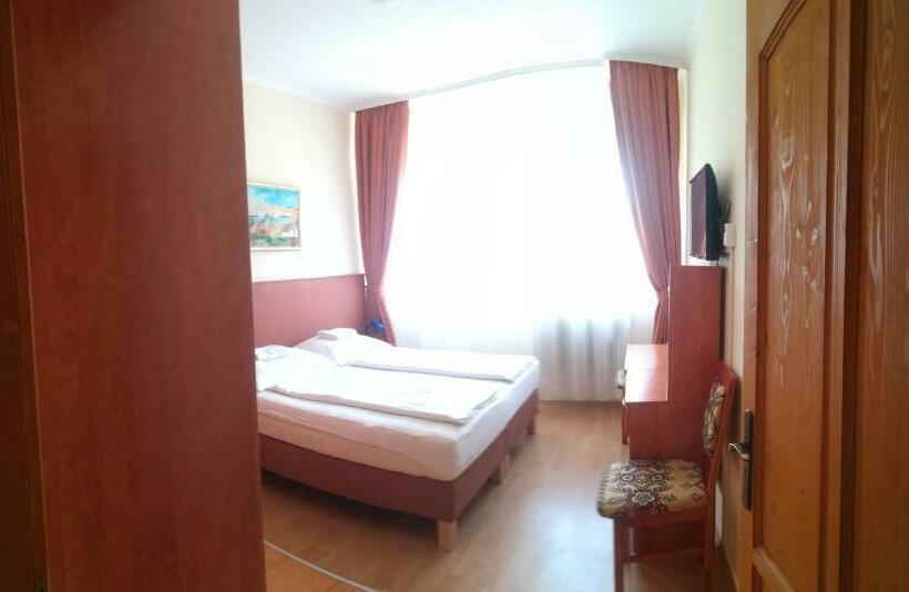 スタンダードルーム, áldos Panzió