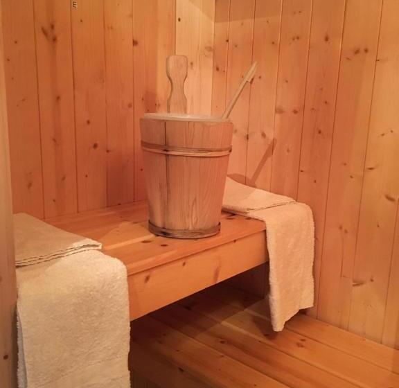 家庭间, Il Riccio E Il Gufo