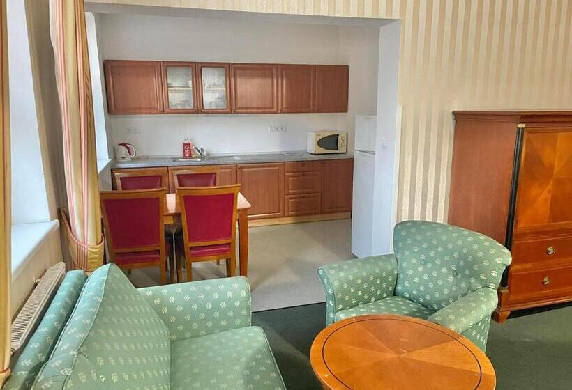 דירת חדר, Penzion Mova