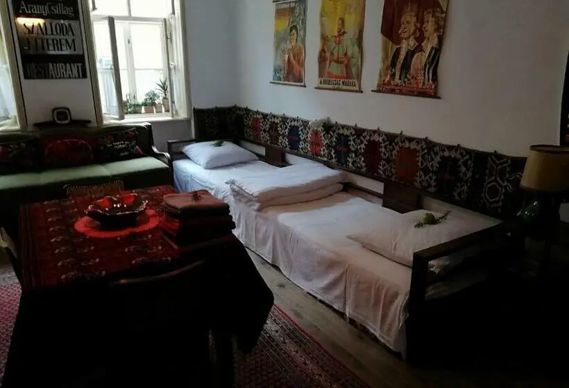 スタンダード4人部屋, Rozmaringos Udvarház