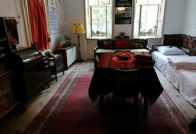 スタンダード4人部屋, Rozmaringos Udvarház