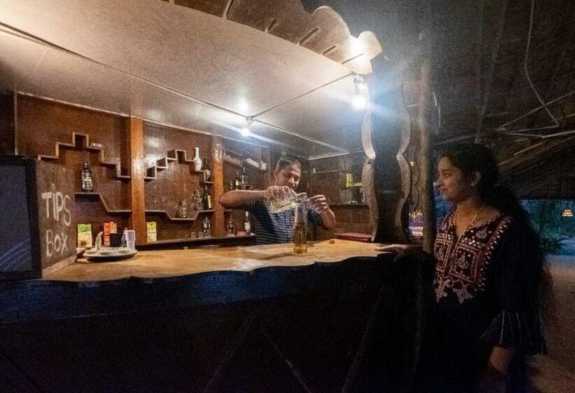Хижина, Blue Lagoon Resort Goa