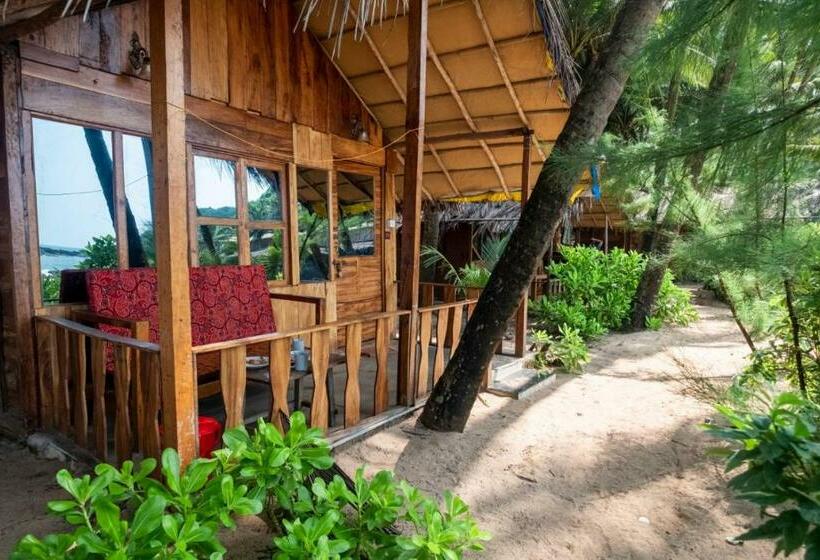 كابينة, Blue Lagoon Resort Goa