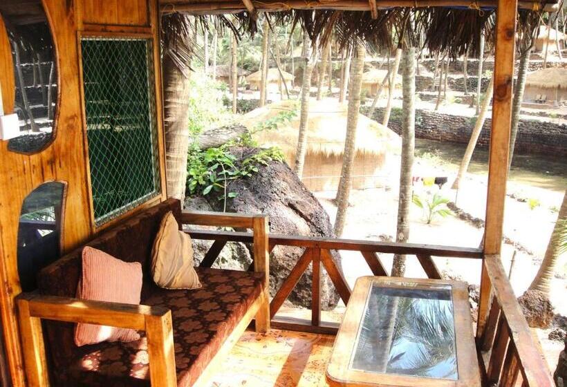 Хижина, Blue Lagoon Resort Goa