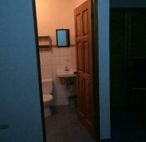 バルコニー付きスタンダードトリプルルーム, Cabinas Lindo Horizonte