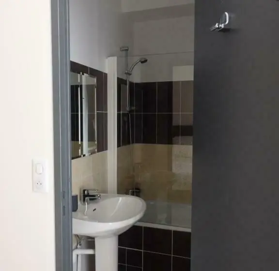 エコノミールーム, Le Merlanson Chambres D Hôtes