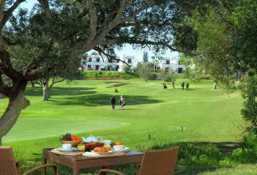 آپارتمان 2 خوابه, Balaia Golf Village