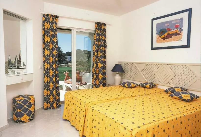 آپارتمان سوپریور 2 خوابه, Balaia Golf Village