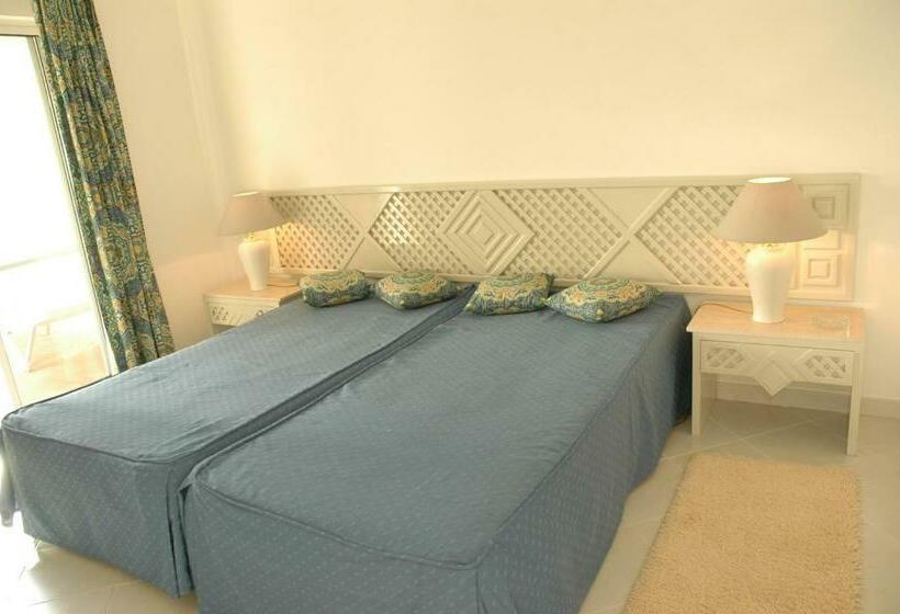 Вилла 3 Спальни, Balaia Golf Village