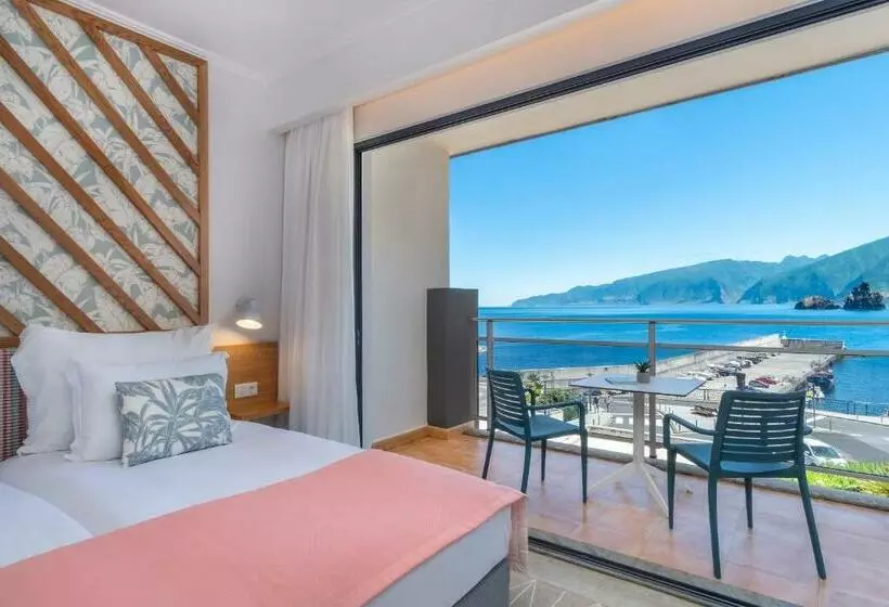 اتاق سوپریور با چشم‌انداز دریا, Aqua Natura Bay