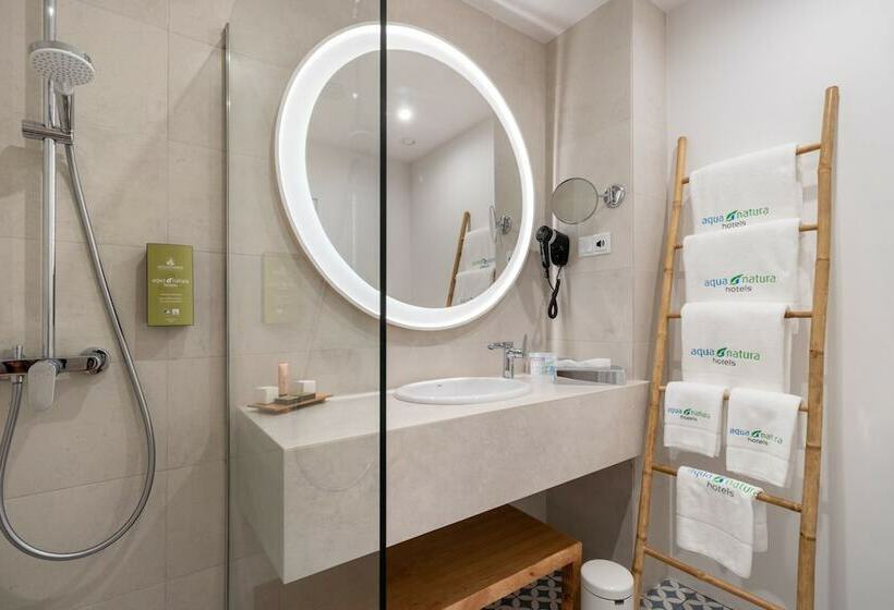 غرفة قياسية مطلّة علي البحر, Aqua Natura Bay