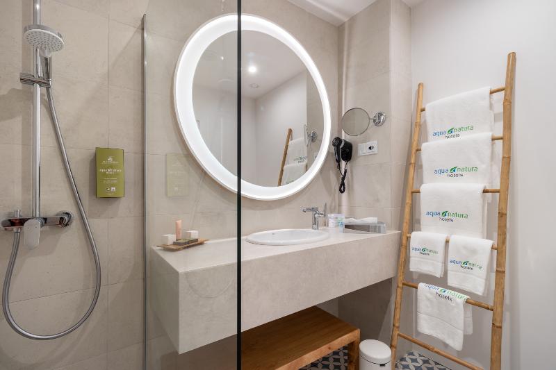 غرفة سوبيريور مطلّة علي البحر, Aqua Natura Bay