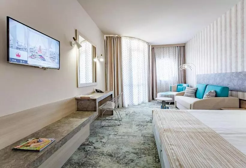 Juniorsviitti Sivuttainen Merinäkymä, Hi Hotels Imperial Resort Ultra All Inclusive