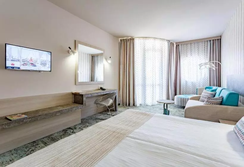 Juniorsviitti Sivuttainen Merinäkymä, Hi Hotels Imperial Resort Ultra All Inclusive