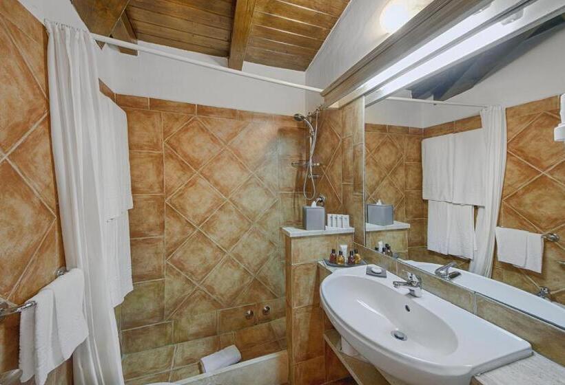 غرفة سوبيريور ثلاثية, Colonna Country Club