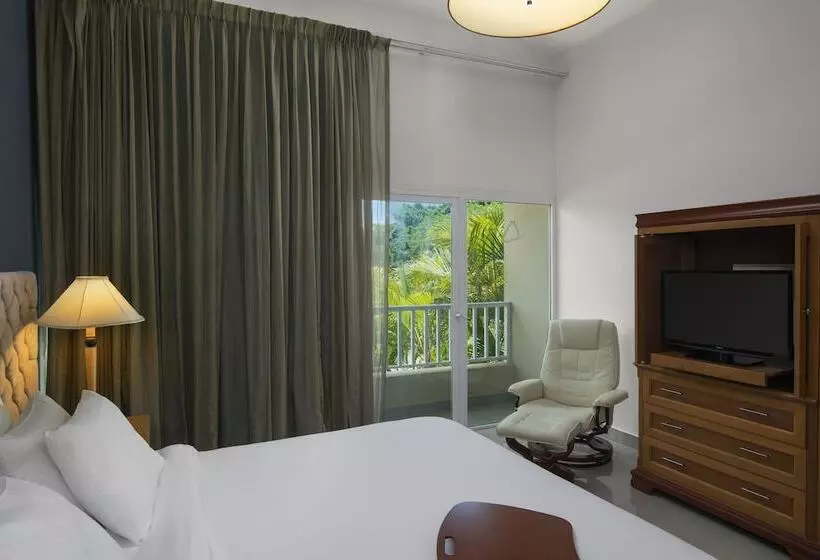 سوئیت رویال, Hodelpa Garden Suites - All Inclusive
