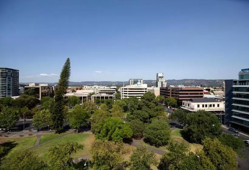 سوییت, Mantra Hindmarsh Square