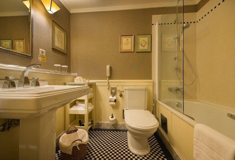 اتاق کلاسیک, Marrol S Boutique