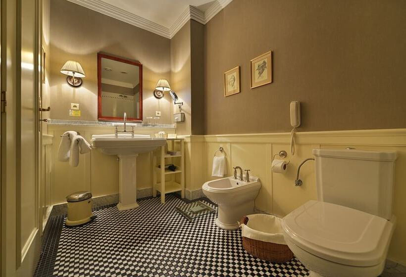 Suite with Terrace, Marrol S Boutique