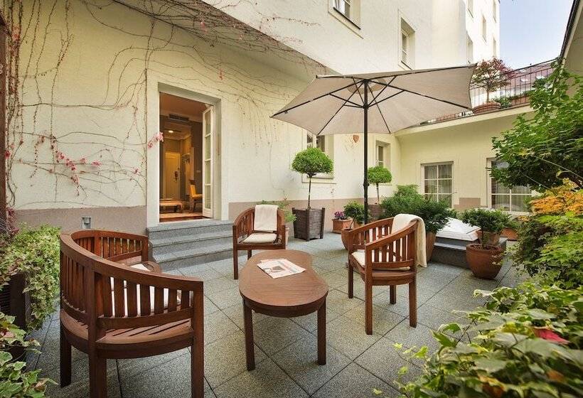 Suite with Terrace, Marrol S Boutique