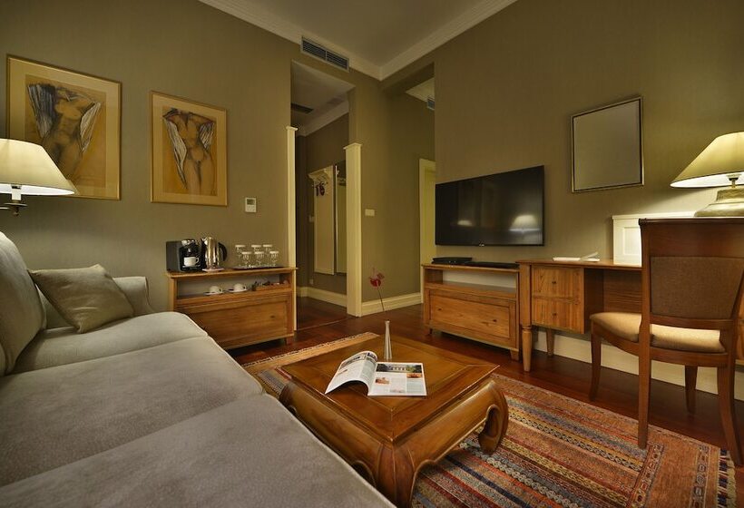 Suite with Terrace, Marrol S Boutique