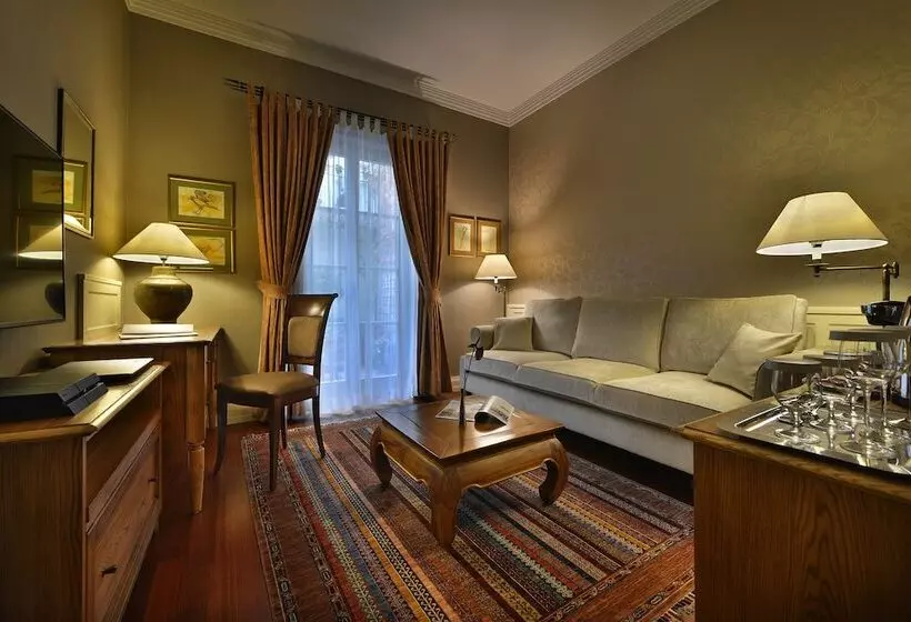Suite with Terrace, Marrol S Boutique