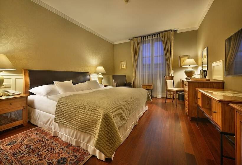 اتاق پرمیوم, Marrol S Boutique