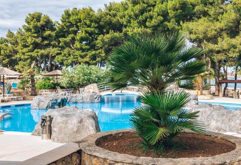 شقة غرفة واحدة, Matilde Beach Resort