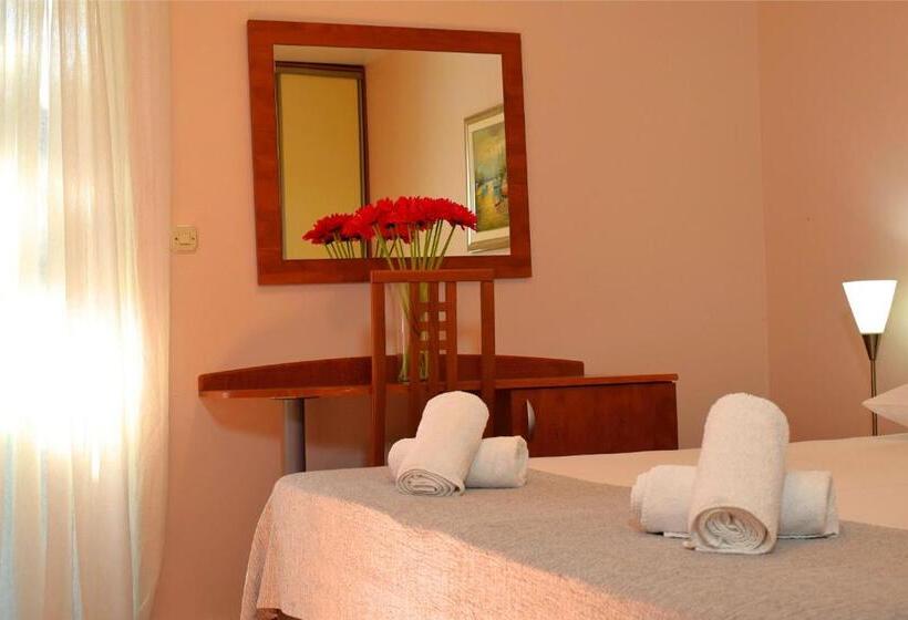 شقة غرفتين مطلة على البحر, Matilde Beach Resort