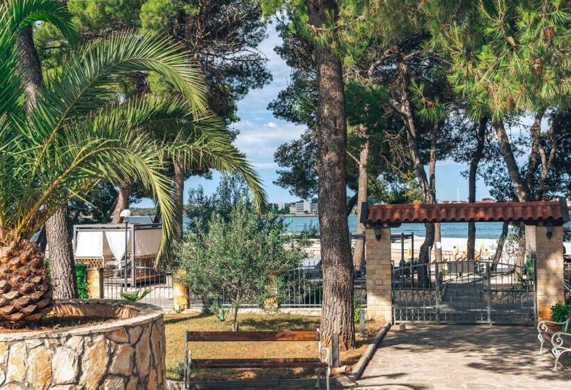 شقة غرفتين مطلة على البحر, Matilde Beach Resort