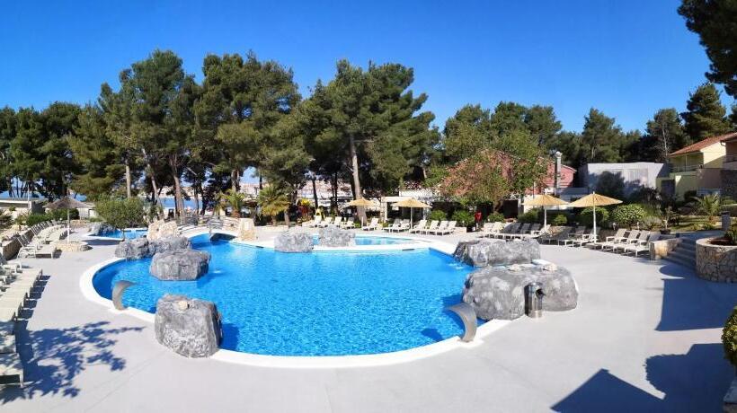 شقة غرفة واحدة, Matilde Beach Resort