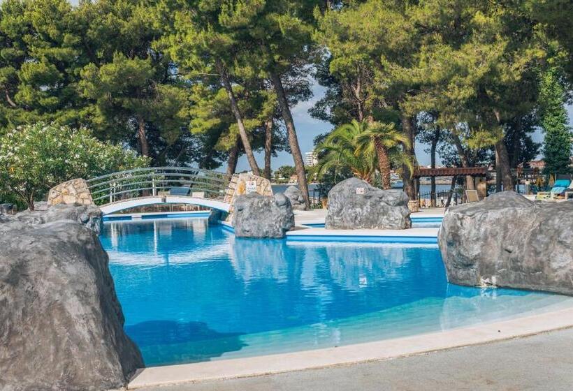 آپارتمان 2 خوابه با چشم‌انداز دریا, Matilde Beach Resort