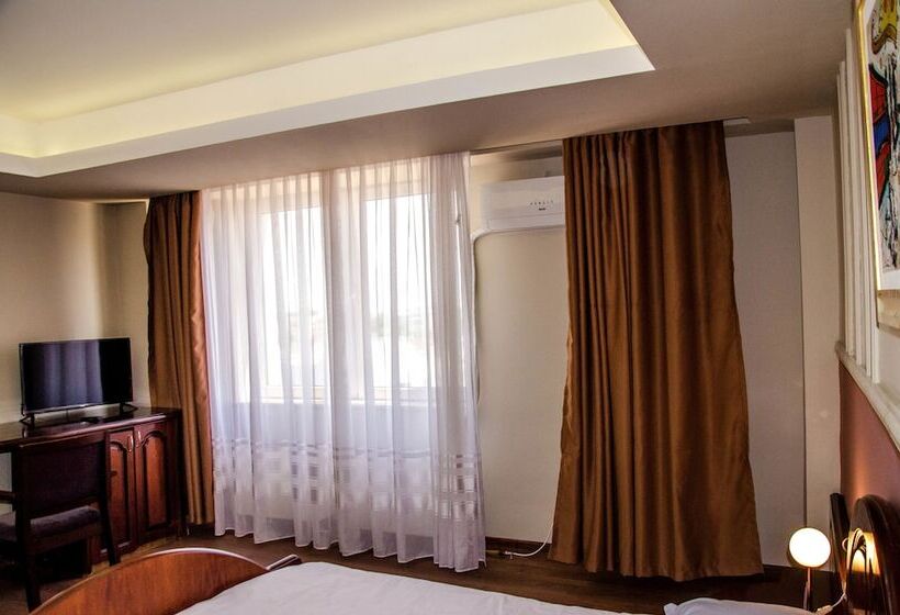 스탠다드 룸, New Royal