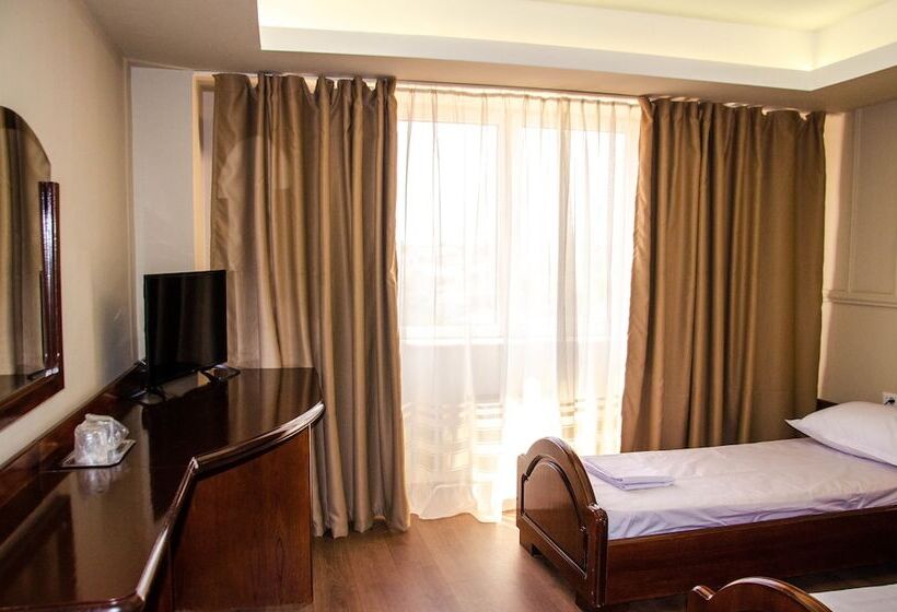 스탠다드 룸, New Royal