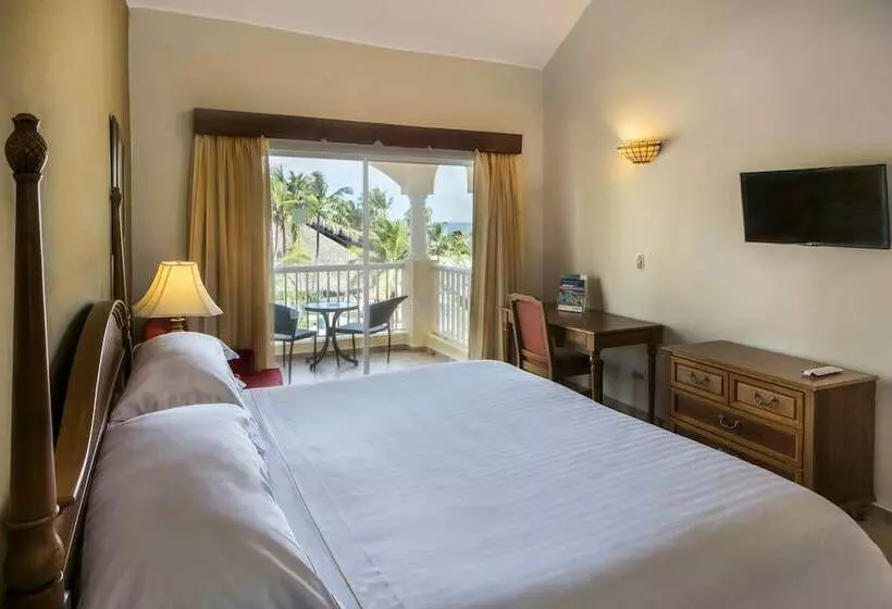 اتاق سوپریور با چشم‌انداز دریا, Occidental Caribe  All Inclusive