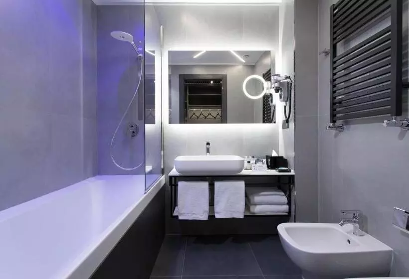اتاق استاندارد, Iq Hotel Milano