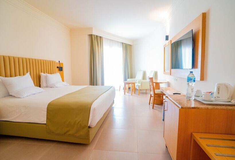اتاق استاندارد با تخت دوبل, Novotel Sharm El Sheikh