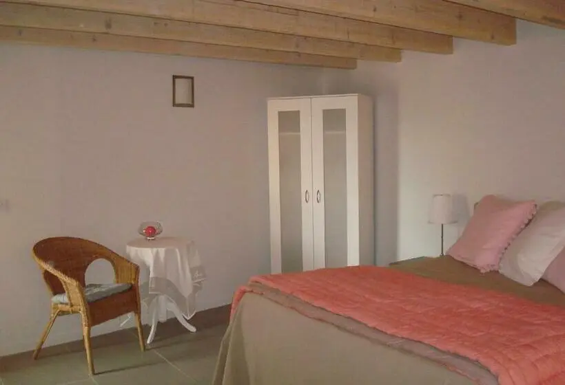 スイート（家族用）, Chambre D'hôtes Les Plaisances